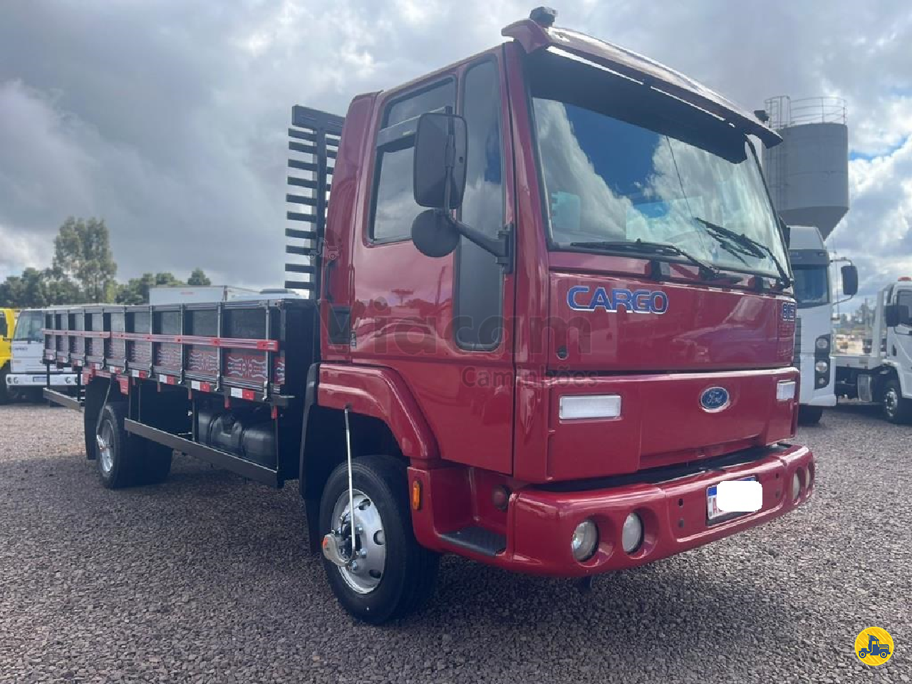 CAMINHAO FORD CARGO 815 Grade Baixa 3/4 4x2 Viacam Caminhões CASCAVEL PARANÁ PR